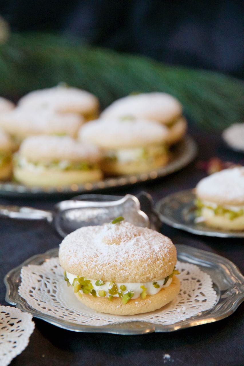 Shirini Latifeh - Snowbites with Rose Cream